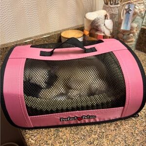 Perfect Petzzz Pug Pink Small Pets Carrier/bed tested